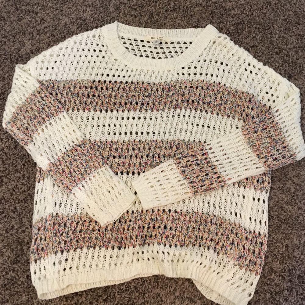 Lightweight sweater